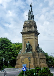 Monument on Plein 1813